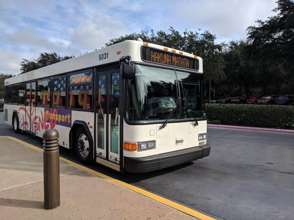 Usando el autobús para llegar a Animal Kingdom