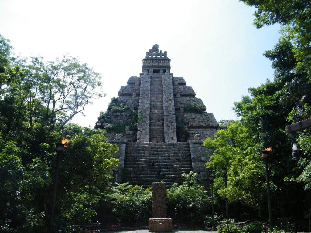 Indiana Jones - Temple of the Crystal Skull - Tokyo DisneySea & Disneyland, California