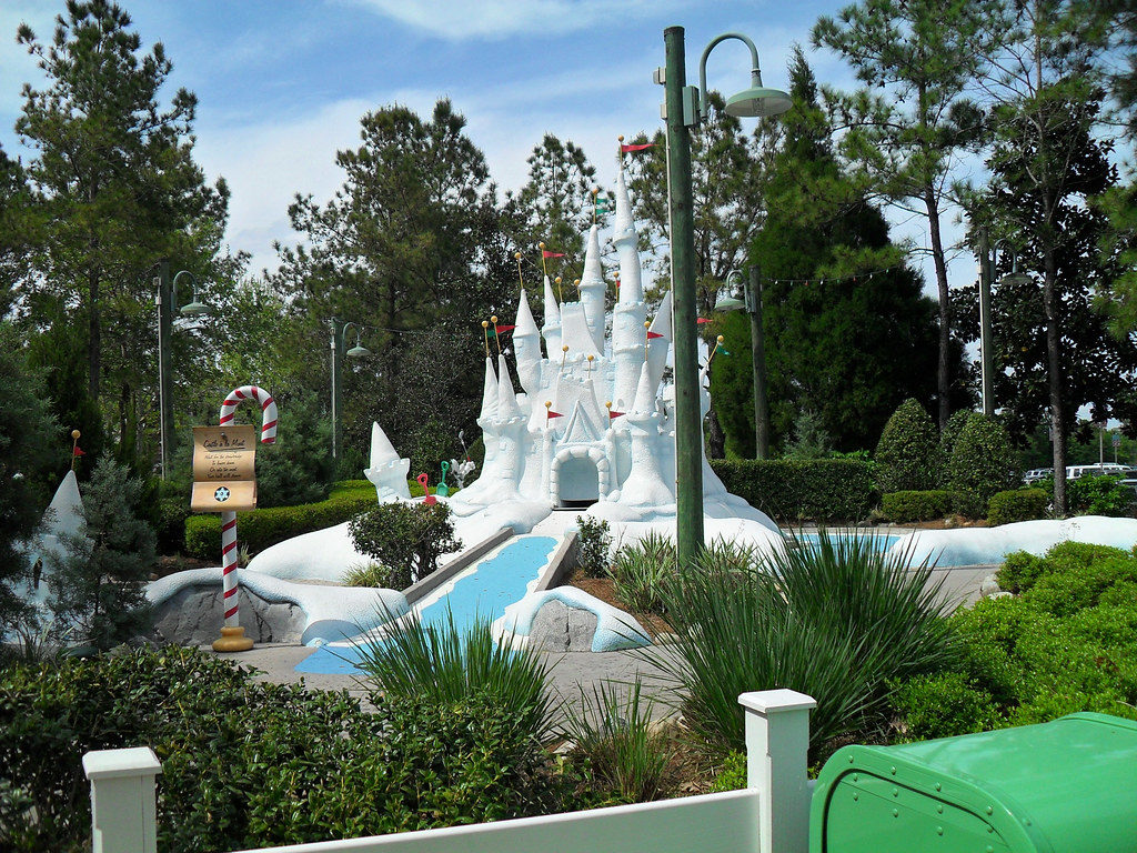 Disney Miniature Golf 