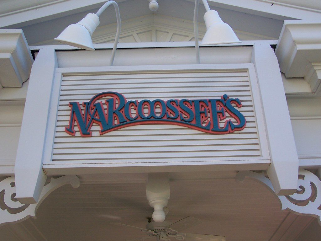 the sign outside Narcoosee’s at the Grand Floridian