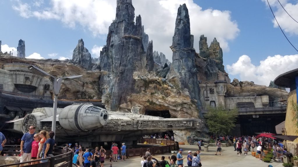 star wars galaxy's edge millenium falcon