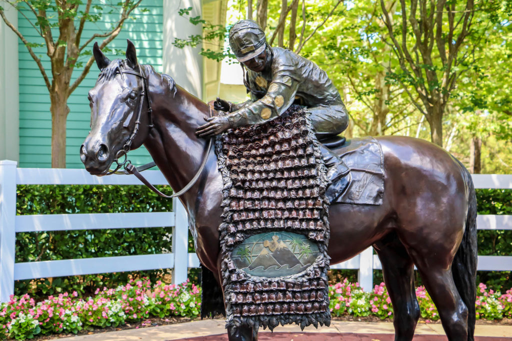 saratoga-springs-horse-jockey-estatua