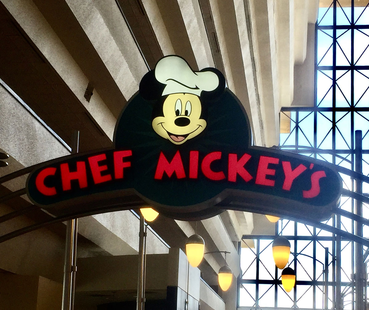 Chef Mickey's Reopens December 16
