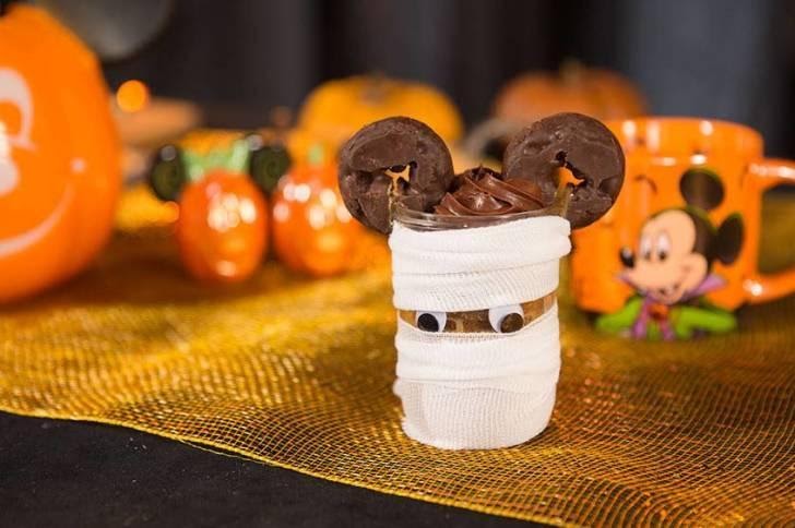 Mickey Mummy Jar Disney Halloween Treats