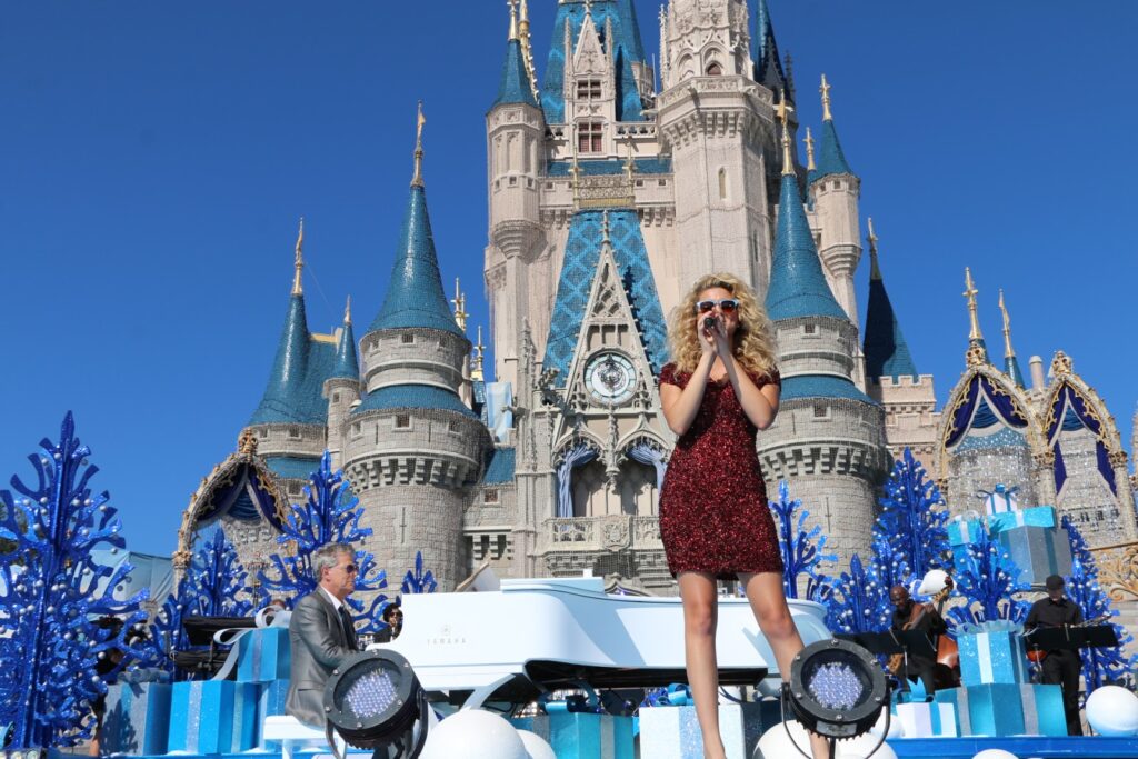 Tori Kelly, Magic Kingdom 2015