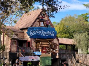 Sign for Splash Mountain at Magic Kingdom