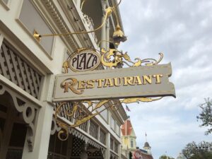 Los planes de comidas de Disney ofrecen planes prepagos para los restaurantes de Disney.