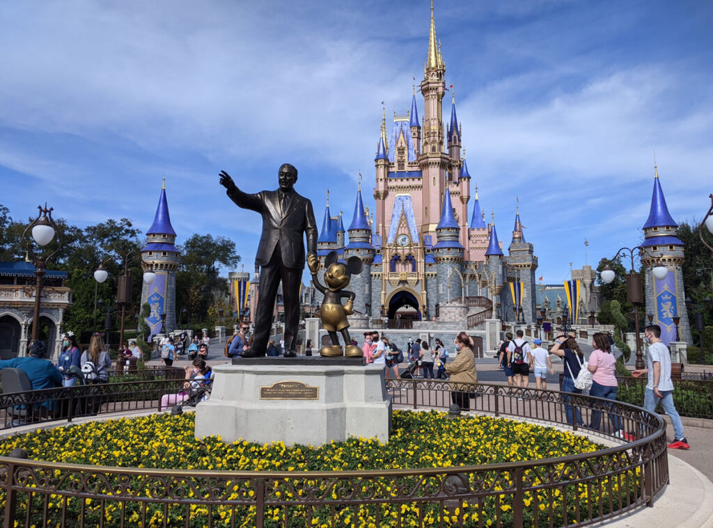 walt-and-mickey-in-front-of-Cinderella's-castle