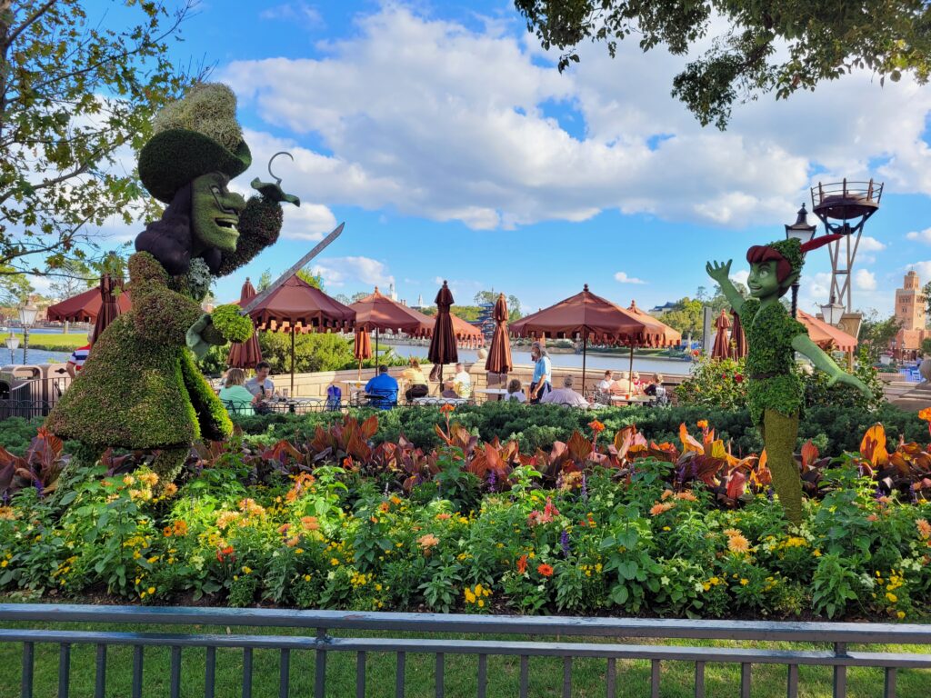 Peter Pan And Captain Hook Topiary