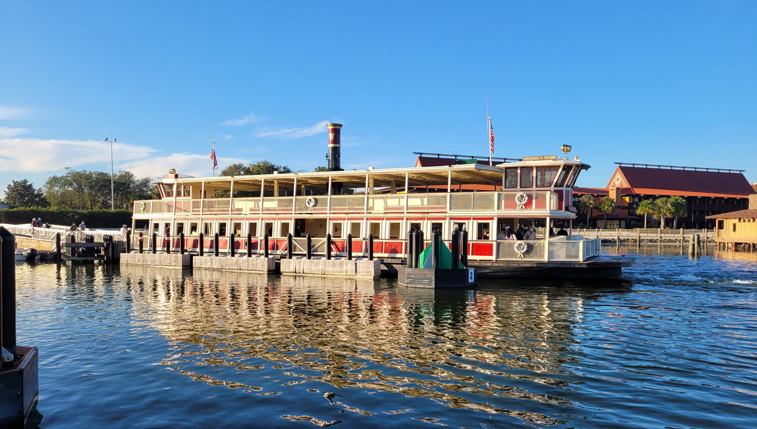 Ferryboat-going-to-Magic-Kingdom