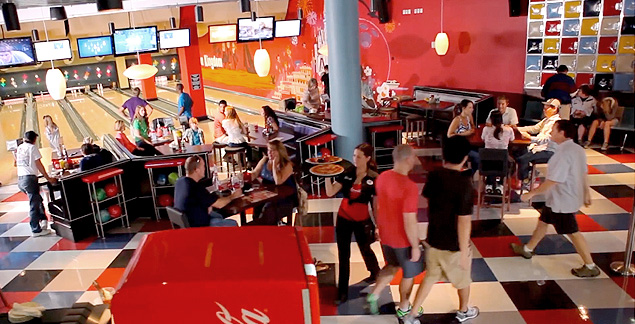 Splitsville Luxury Lanes - Bowling Alley in Disney Springs Orlando