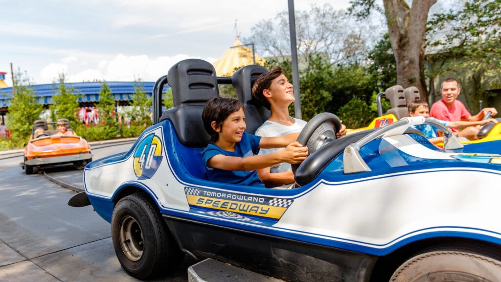 tomorrowland speedway ir en kart