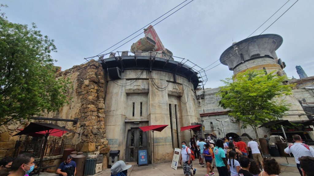 Docking Bay 7 Restaurant exterior - Disney World