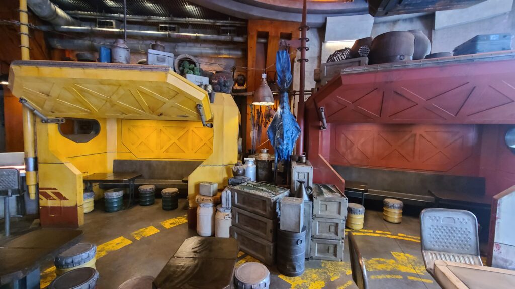 Theming at Docking Bay 7 Restaurant - Disney World