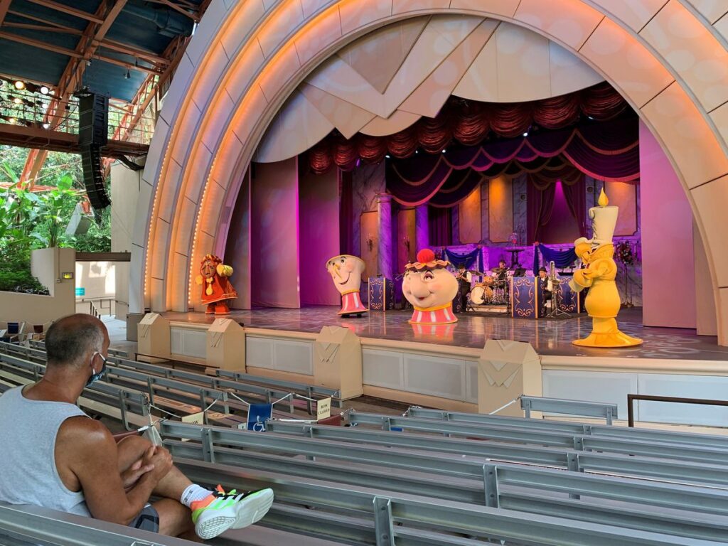 Disney Park stage show attractions offer Broadway style entertainment