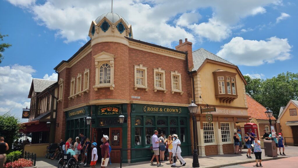 EPCOT Rose & Crown Exterior