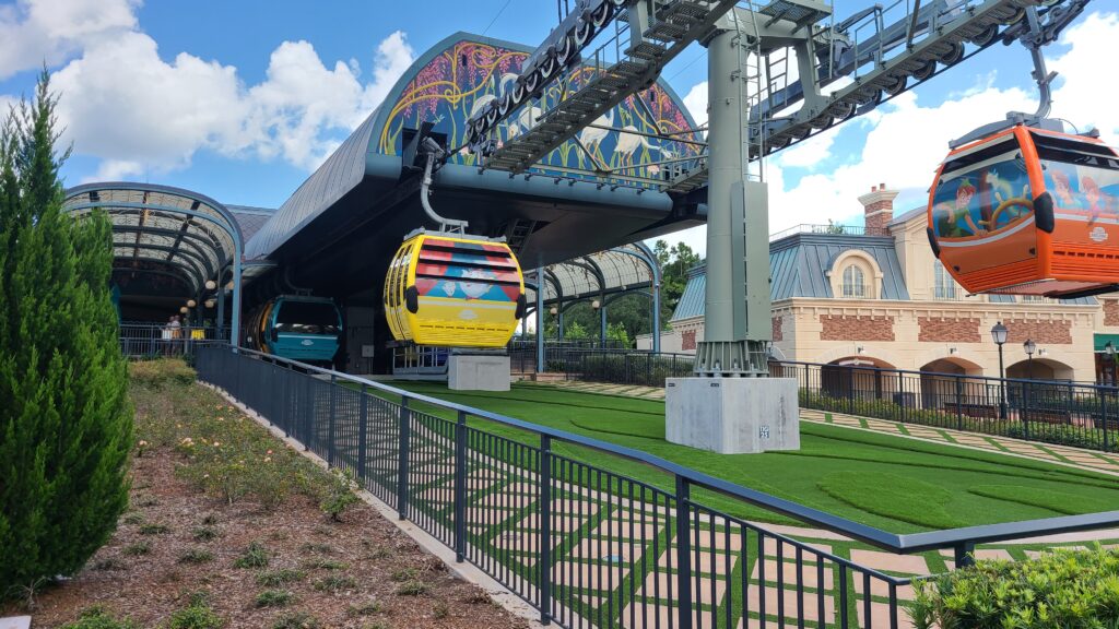 Gondola leaving skyliner station at Disney World