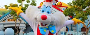 Roger Rabbit visitando ToonTown