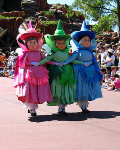 Flora, Fauna y Merryweather en Disney World