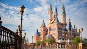 Shanghai Disneyland Castle 