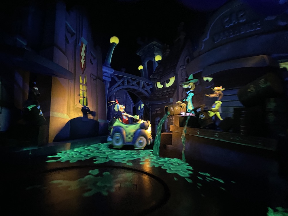 Roger Rabbit's Car Toon Spin Overview Disneyland Attractions DVC Shop