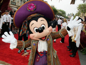 Mickey en el estreno de Piratas del Caribe