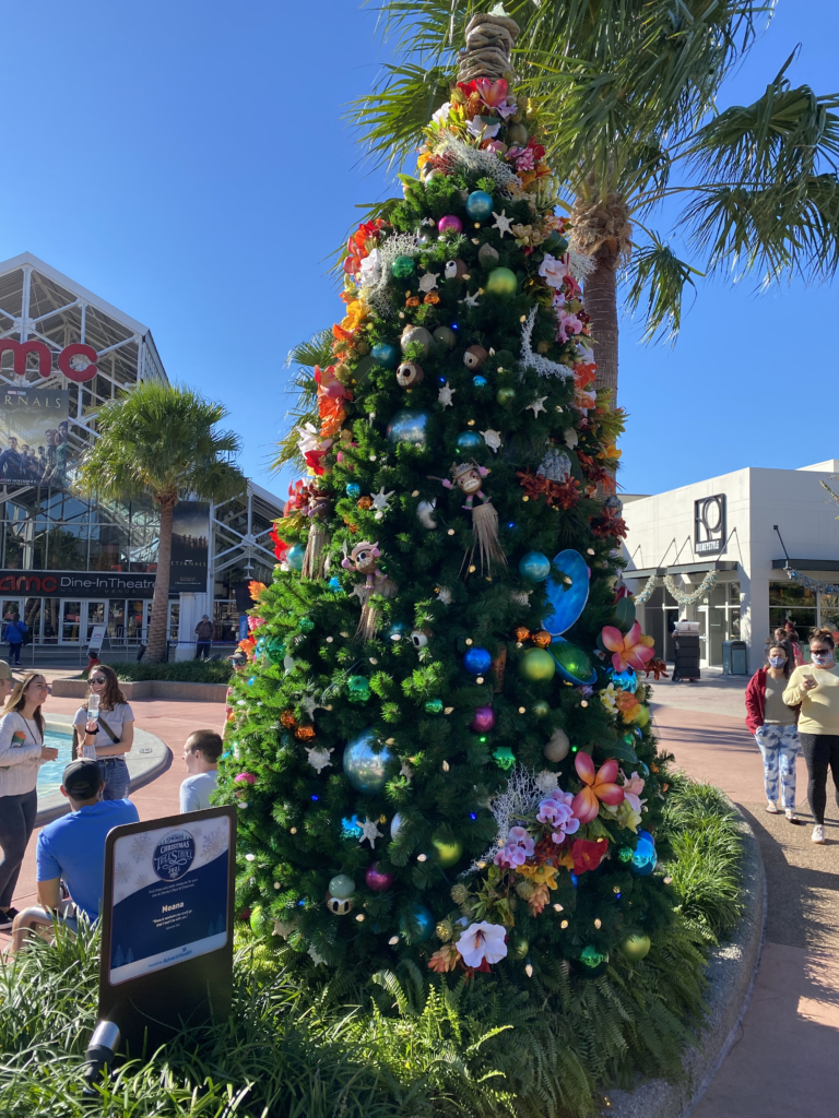 2021 Disney Springs Christmas Tree Stroll DVC Shop