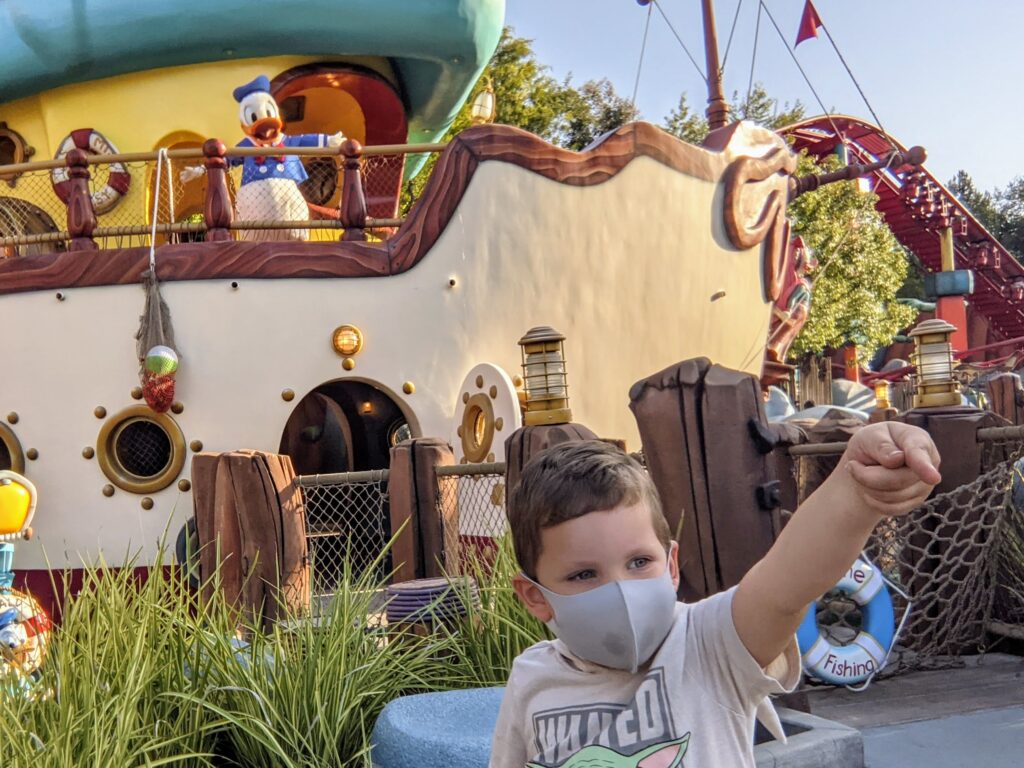 Donald Duck Meet and Greet in Disneyland's ToonTown