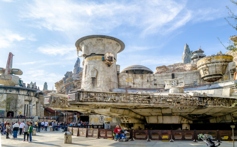 Millennium Falcon: Smuggler's Run in Galaxy's Edge 