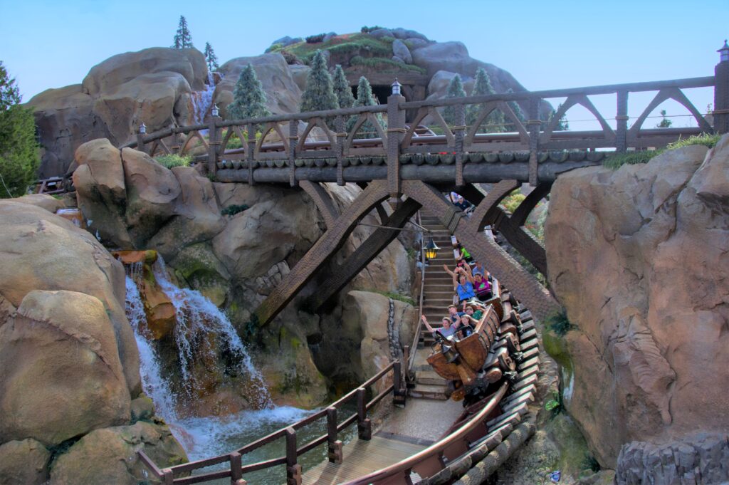 Tren de la mina Seven Dwarves