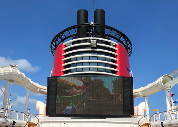Disney Cruise Pool Deck 