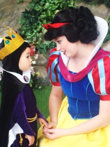 Conoce y saluda a Blancanieves