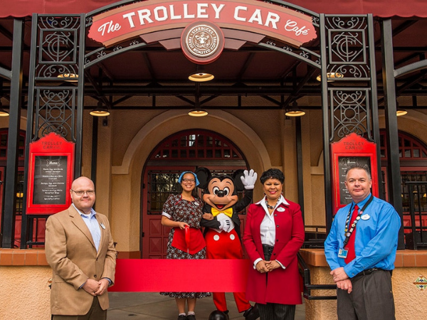 Hollywood Studios Trolley Car Cafe