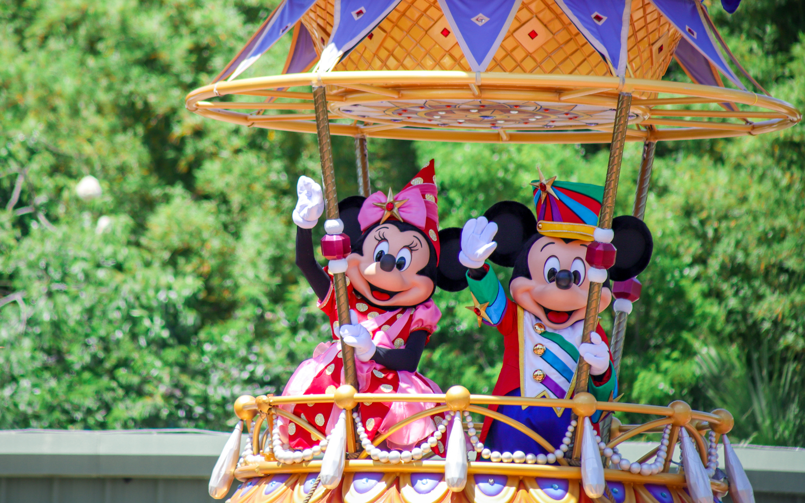 Mickey and Minnie Festival of Fantasy Parade