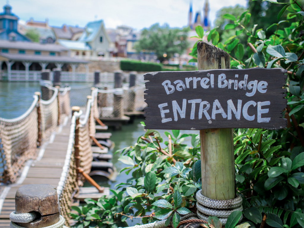 Tom Sawyer Island Barrel Bridge