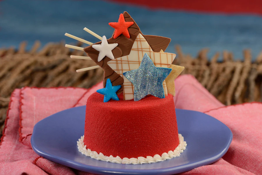 Disney's Wilderness Lodge will be offering the patriotic Lemon Mouse Cake