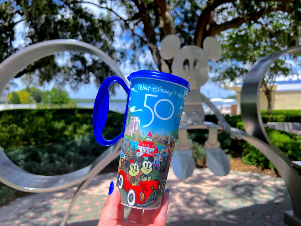 Taza recargable de Disney World - Fondo de Mickey