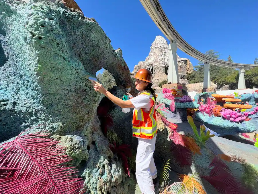 new paint on the finding nemo attraction at disneyland