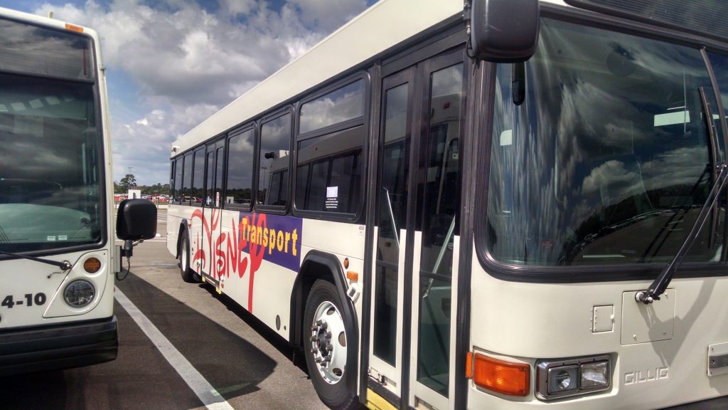 Autobuses del mundo de Disney