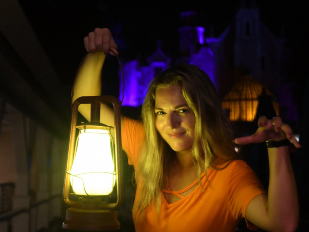 Mnsshp Haunted Mansion Lantern Photo