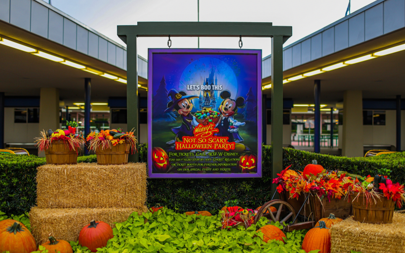 Mickey's Not So Scary Halloween Sign 2022