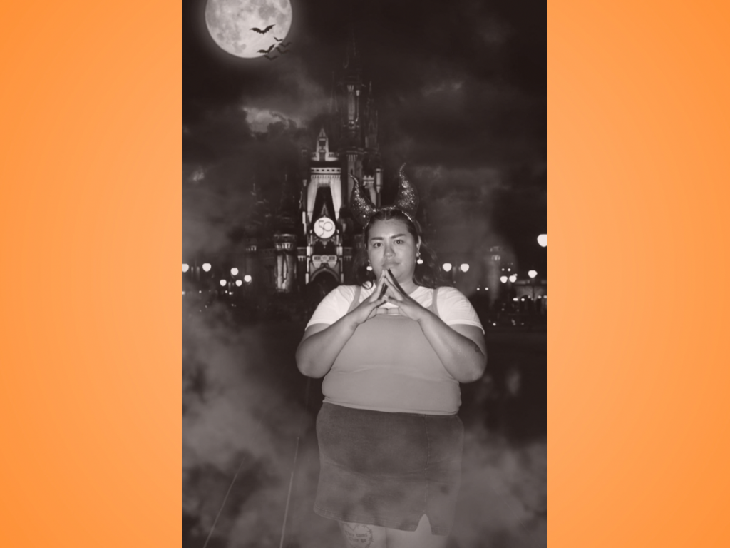 Mnsshp Vintage Spooky Photo op