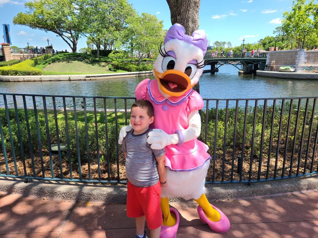 Daisy Meet and Greet in Epcot's International Gateway