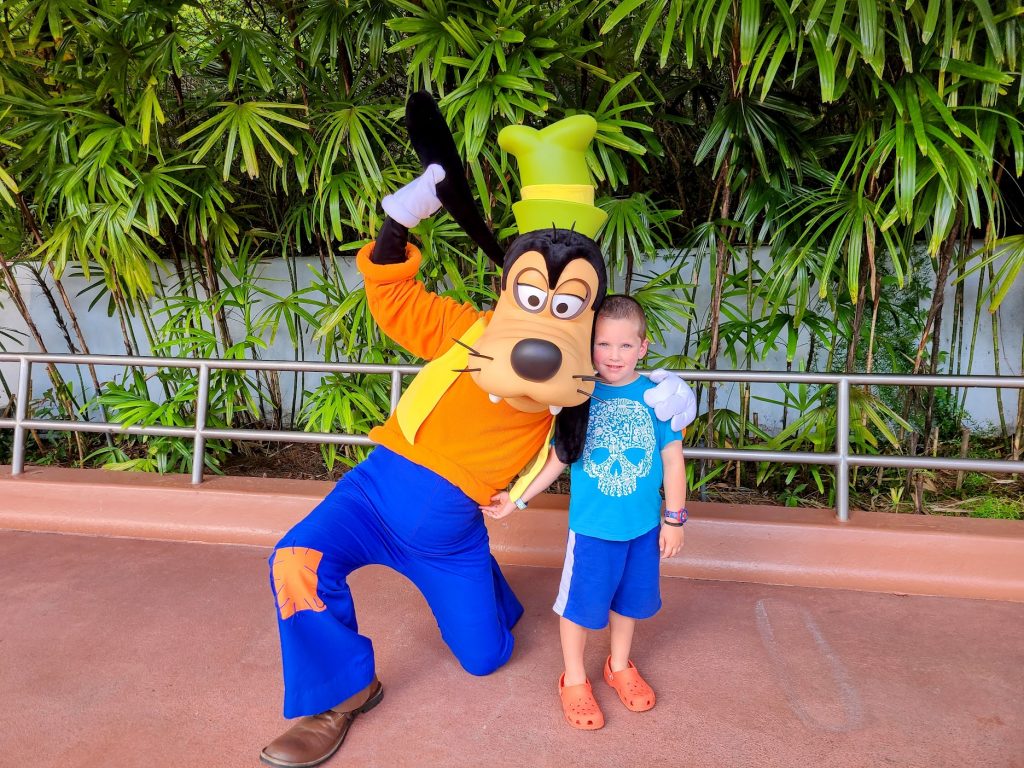 Goofy meet and greet in Epcot