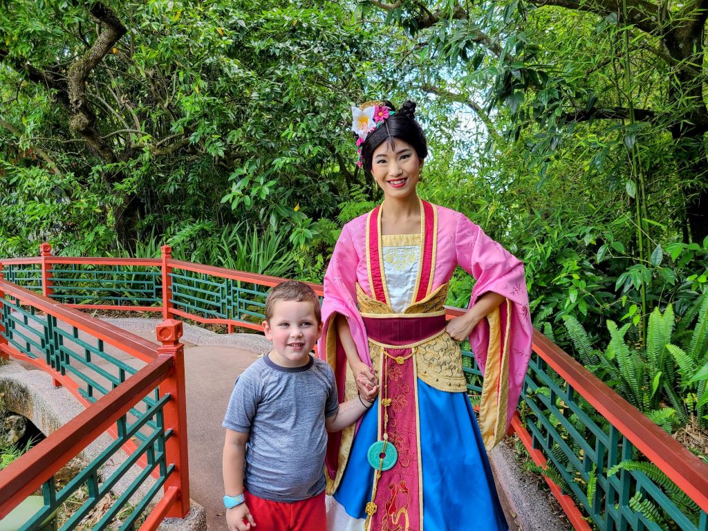 Mulan meet and greet in Epcot's China Pavilion