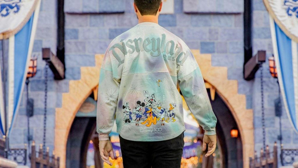 PHOTOS: New “Star Wars” runDisney Spirit Jerseys Race on to shopDisney -  Disneyland News Today