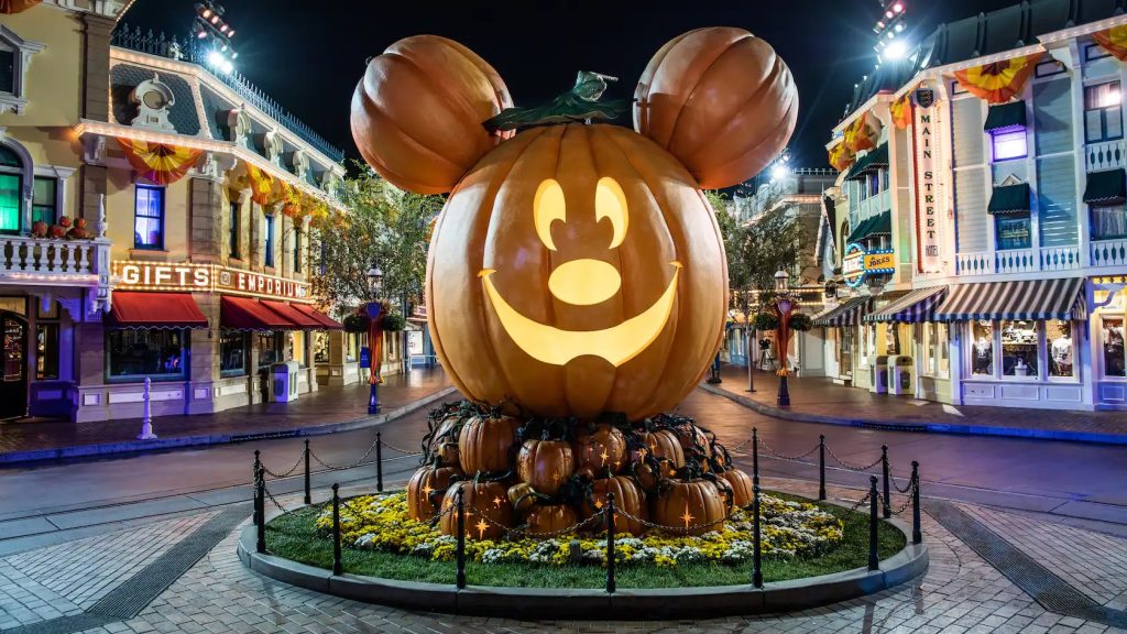 Disneyland Halloween Decor