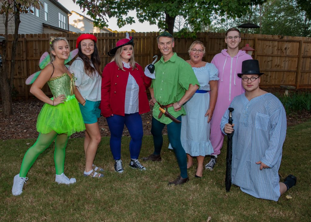 Family Peter Pan Halloween Costume