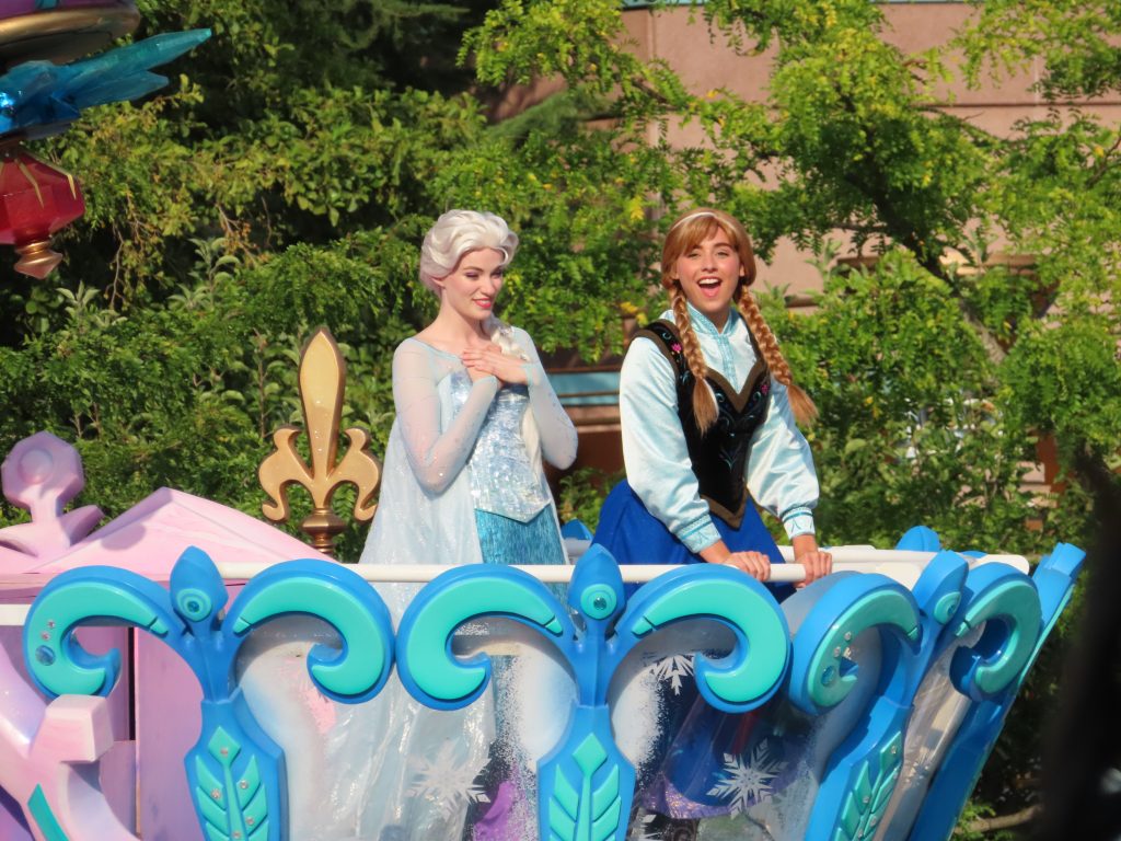 Elsa and Anna during the Disney Stars on Parade at Disneyland Park in Disneyland Paris.