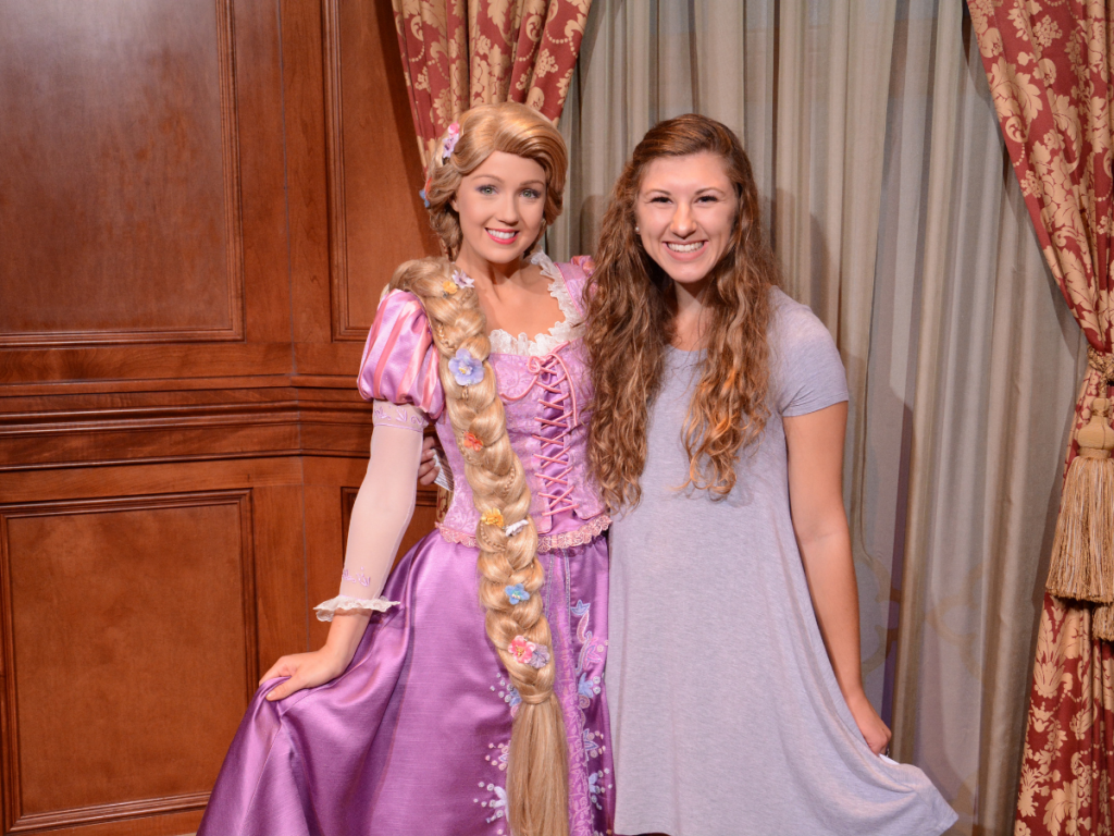 Conocer y saludar a Rapunzel de Disney World